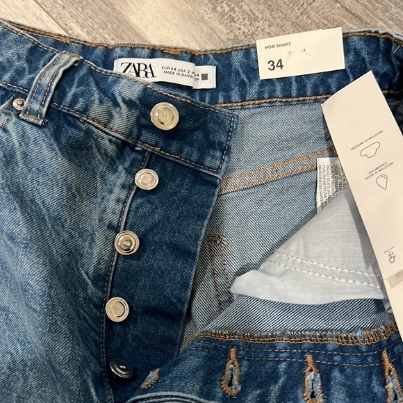 Zara Mom Shorts - Picture 3 of 9